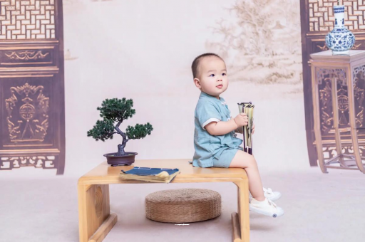 灌云宝宝几个月会认人
